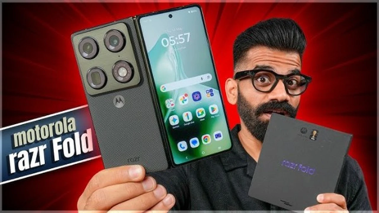موتورولا تطلق هاتف Razr Fold في نيويورك وكندا مع سلسلة Razr جديدة